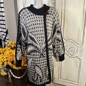Vintage Sincere Black and White Mohair Wool Blend Patterned Knit Sweater Coat